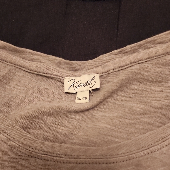 Kismet Gray Muscle Tee with Bold Text - Picture 2 of 3